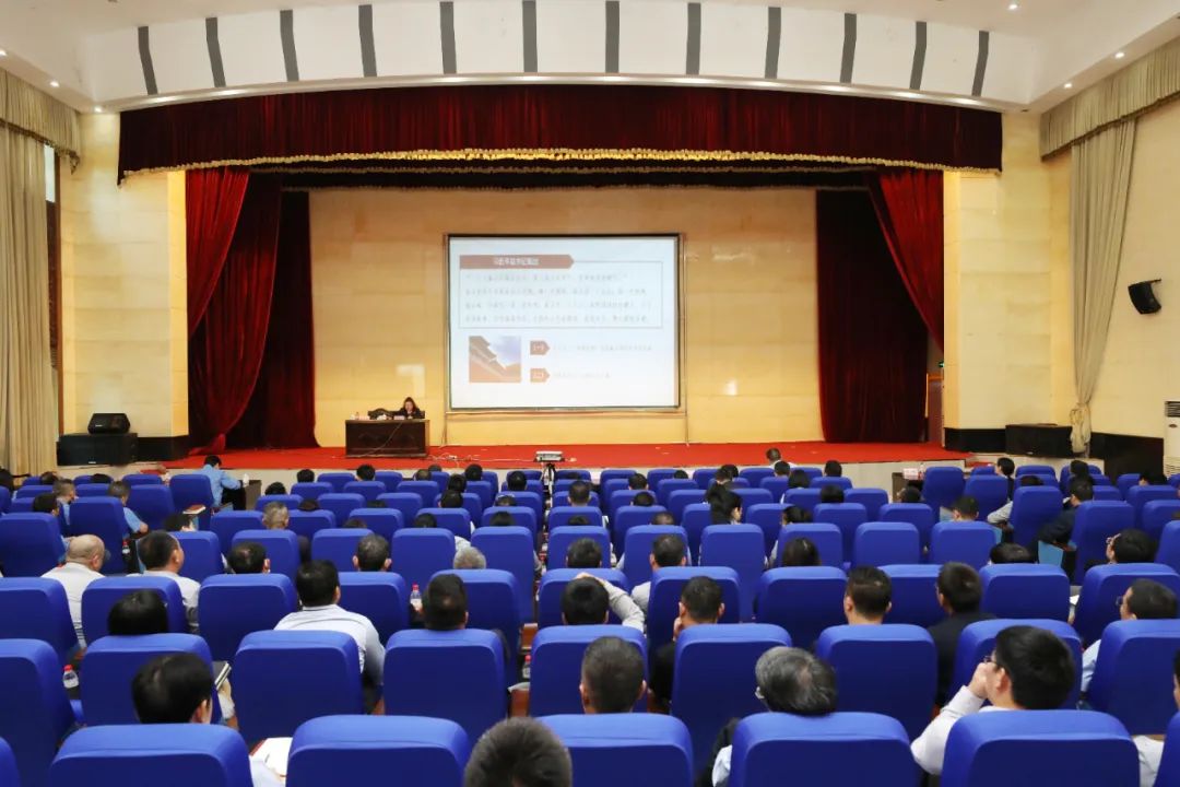 1705376123725743.jpg 海钢海矿联合举办党风廉政教育专题党课 以案明纪以案说法.jpg